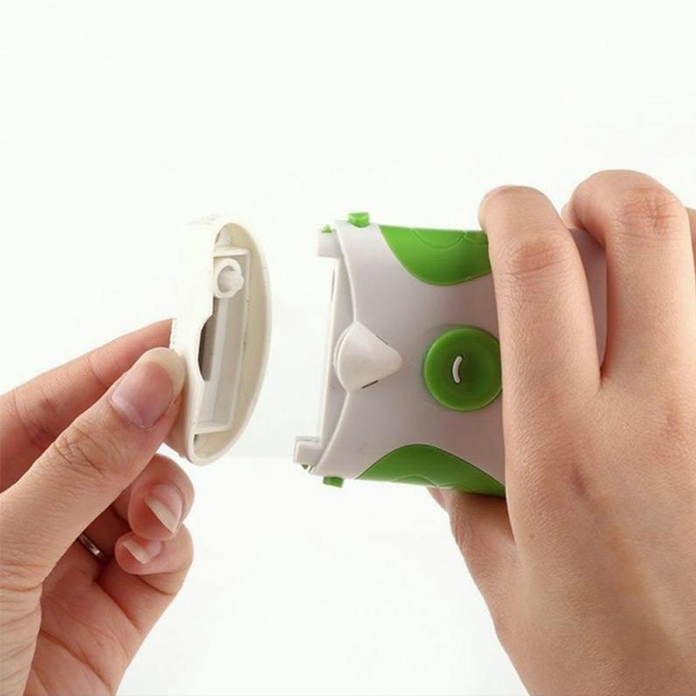 مقلم الاظافر1_0005_Layer 5